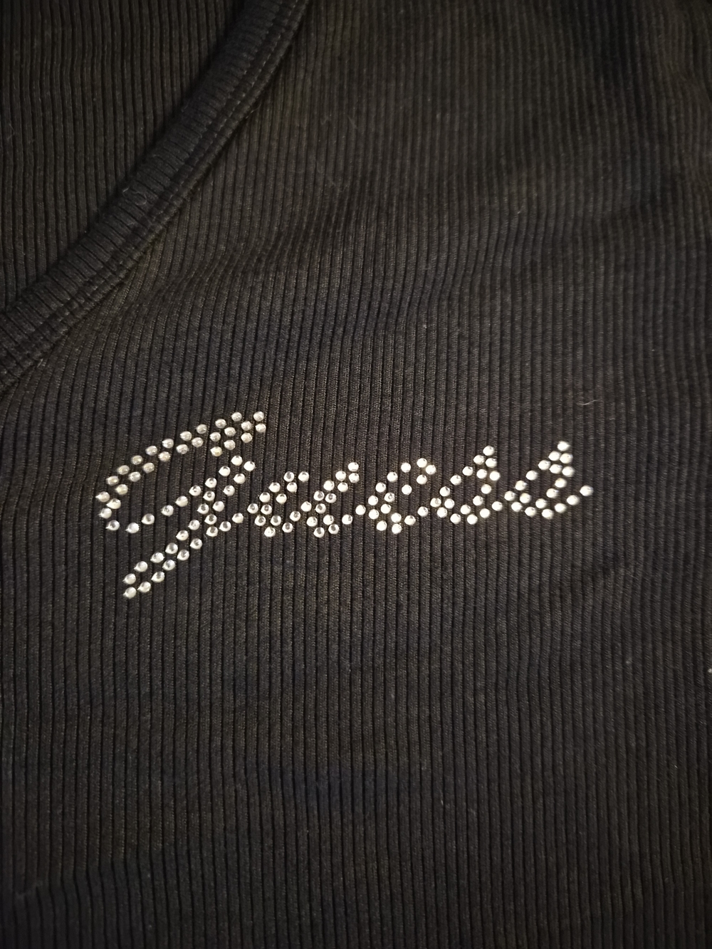 Guess Black V-Neck Rhinestone Script Logo Tee - Picture 2 of 4